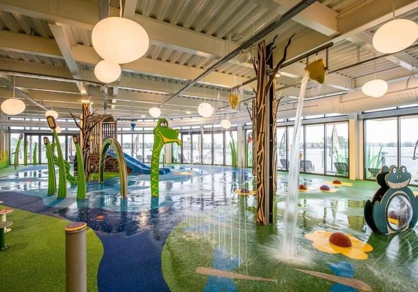 Living Easy Staycations At Tattershall Lakes ภายนอก รูปภาพ